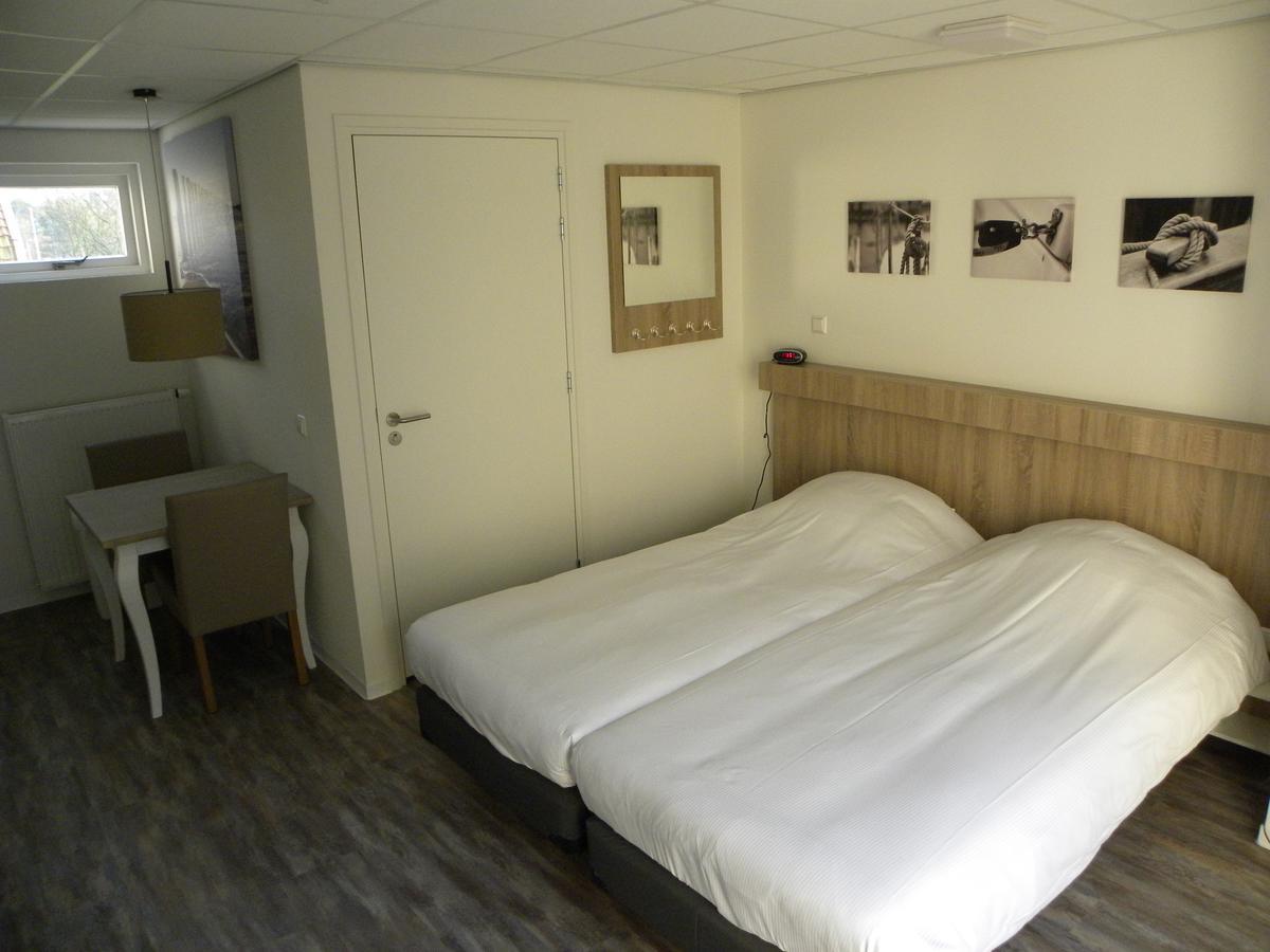 Roompot Strandplevier Hotelsuites De Koog  Exterior foto