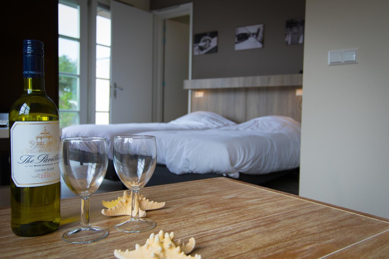 Roompot Strandplevier Hotelsuites De Koog  Exterior foto